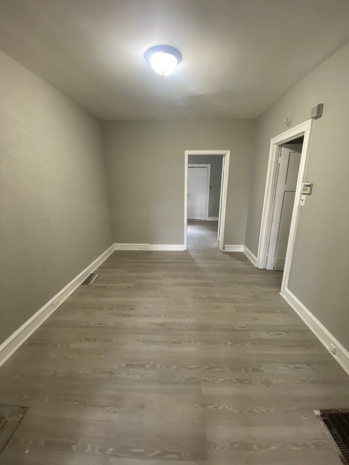 2726 Beryl Ave - Photo 7 of 15