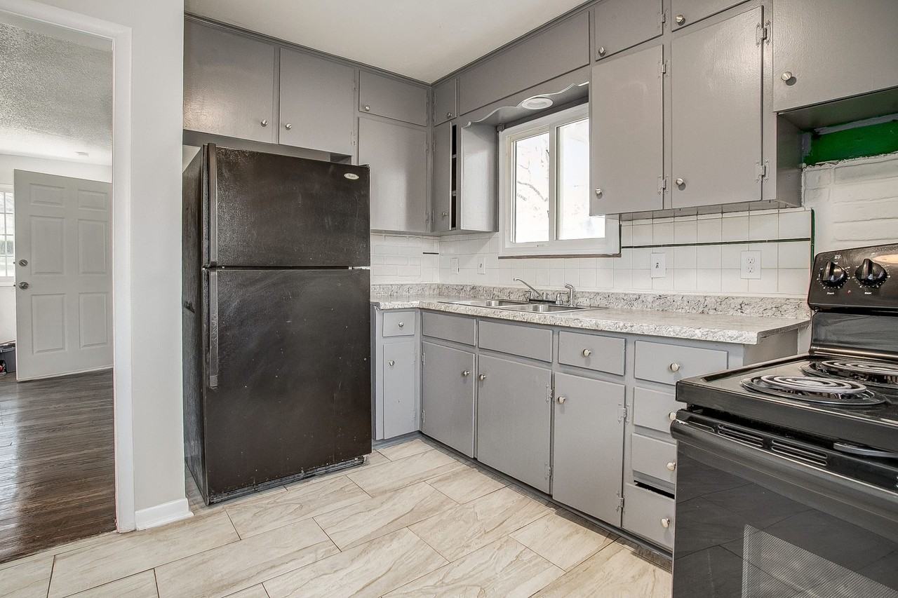 3604 E 61st St. - Photo 7 of 30