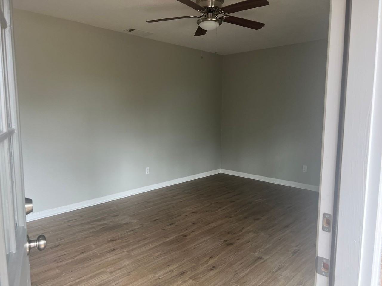 2723 Elton Street - Photo 3 of 11