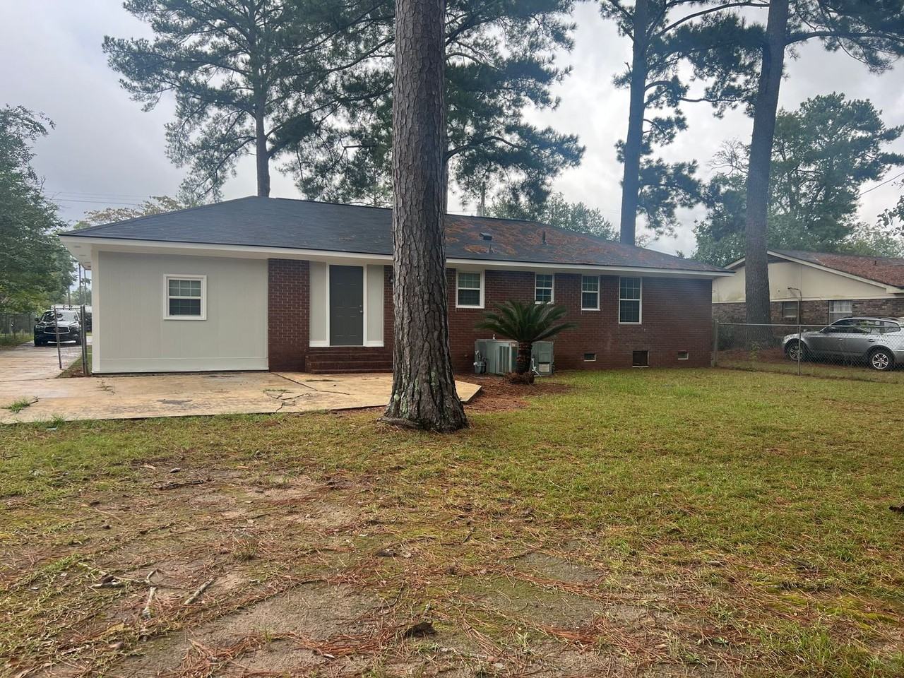 2723 Elton Street - Photo 2 of 11