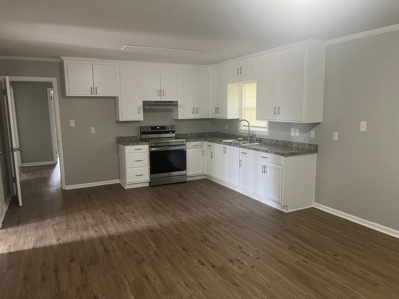 2723 Elton Street - Photo 6 of 11