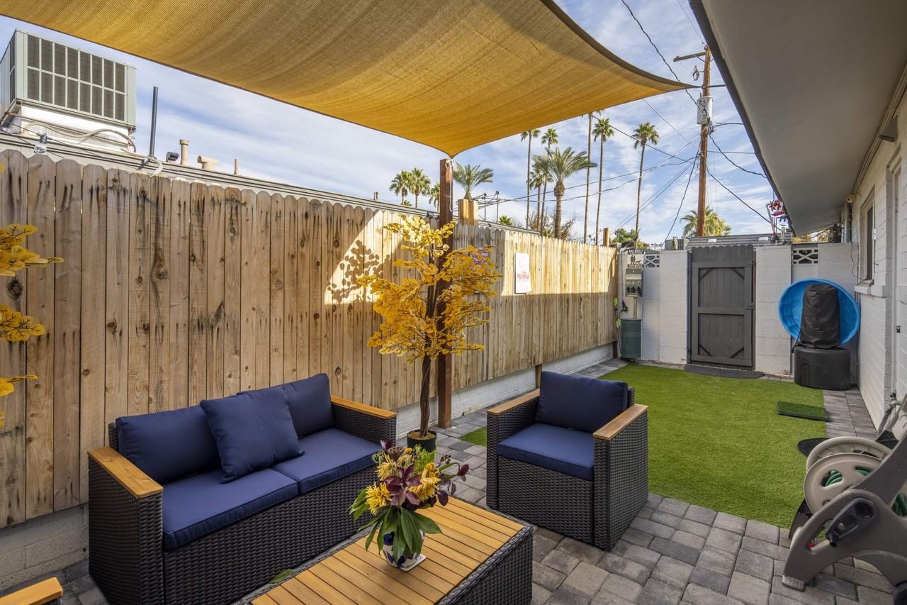 Modern patio home, pet friendly resort living in Arcadia at Urban Falls. - Photo 4 of 14