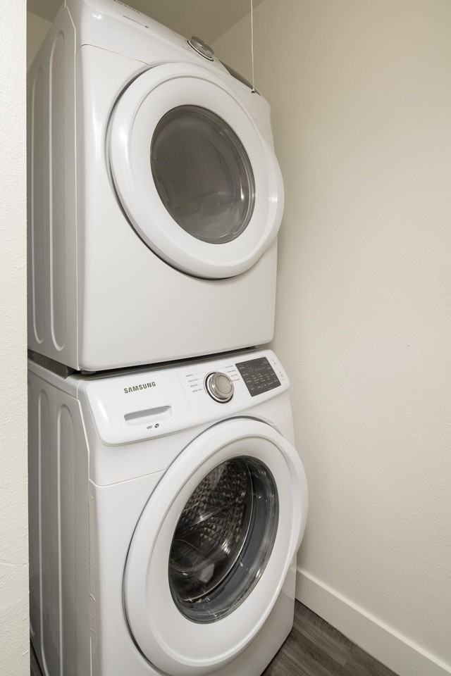 Modern patio home, pet friendly resort living in Arcadia at Urban Falls. - Photo 6 of 14