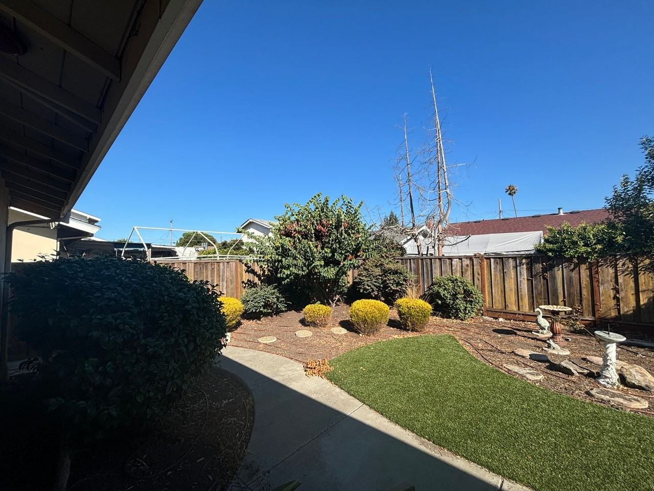 831 Barker Ave - Photo 2 of 16