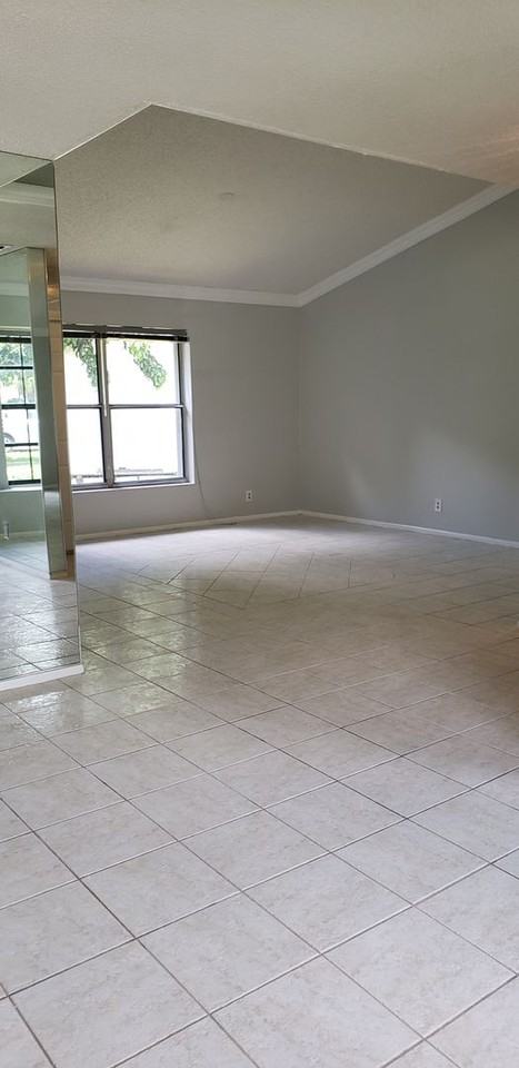 4105 Shelley Rd S, West Palm Beach, FL 33407 3 bedroom House Rental