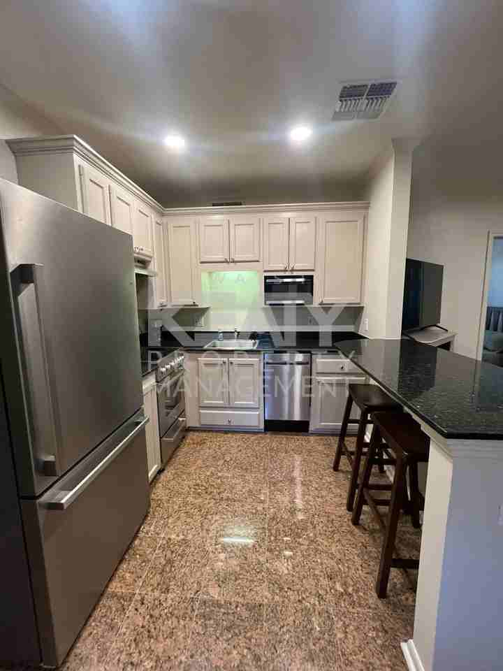 213 Bendel Rd - Photo 3 of 11
