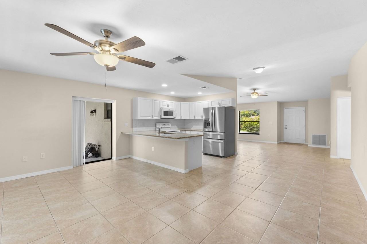 3157 Juno Rd - Photo 7 of 20