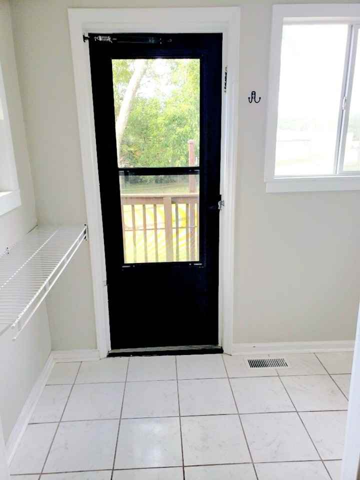 341 Vance St - Photo 2 of 12