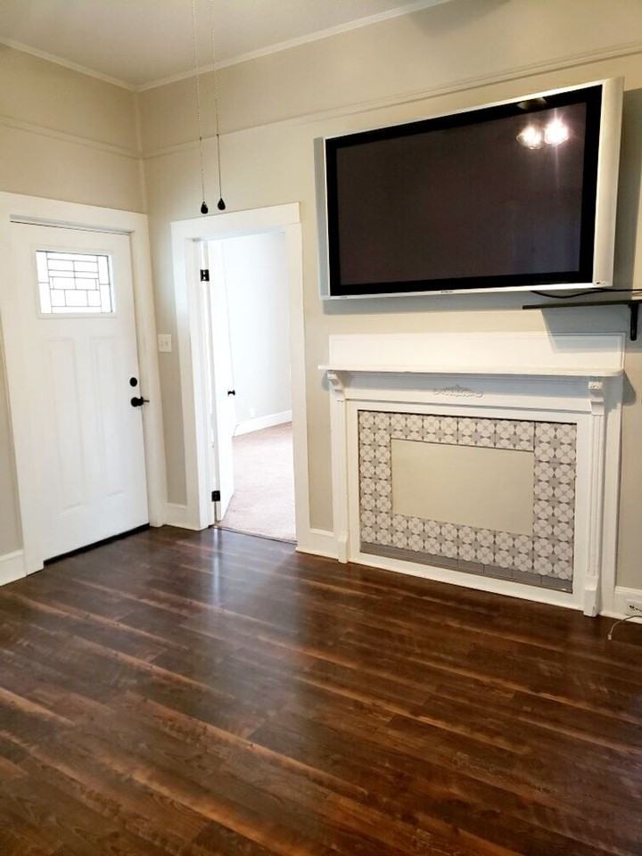 341 Vance St - Photo 6 of 12