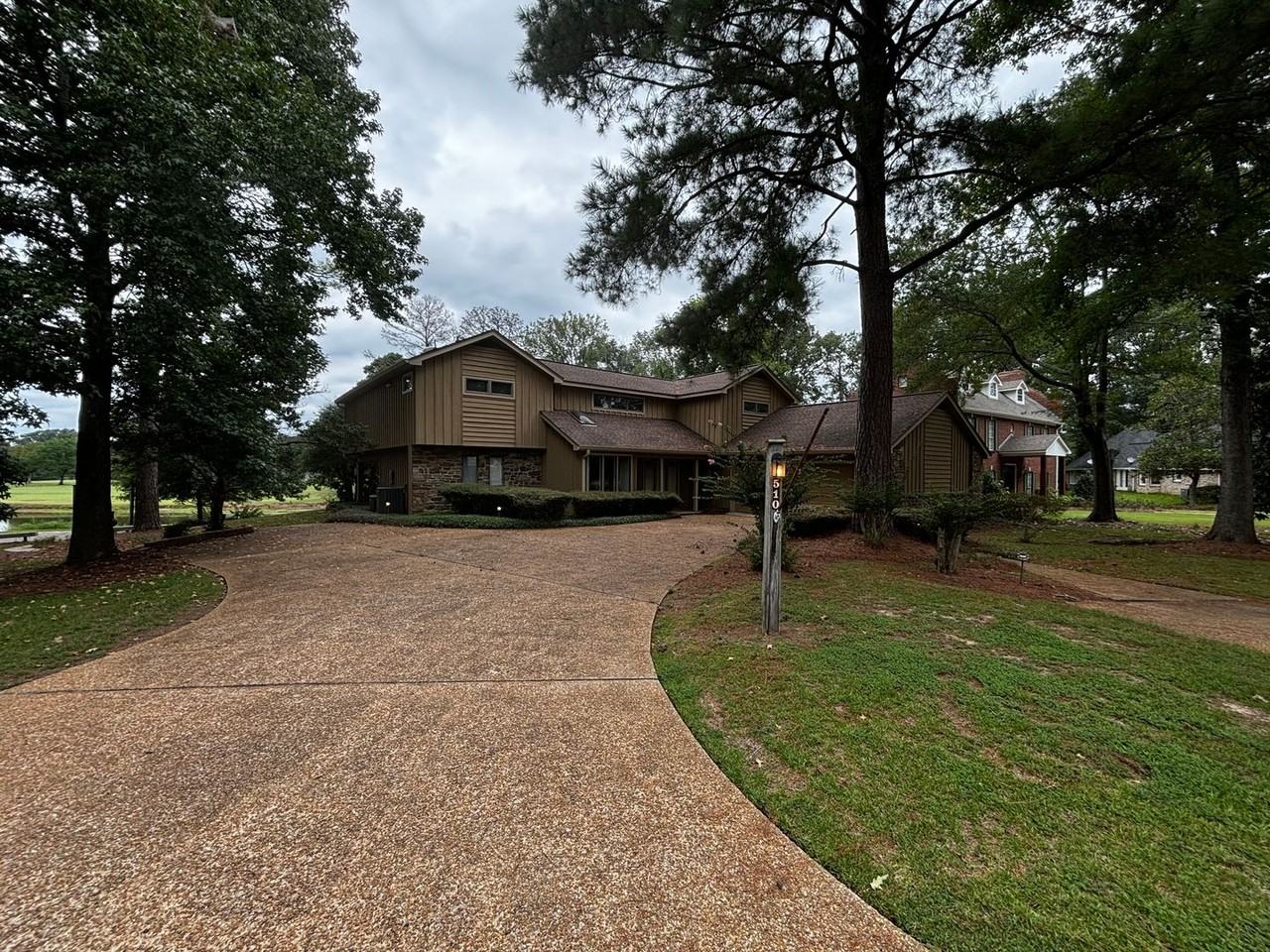 510 Fawn Cv - Photo 2 of 24