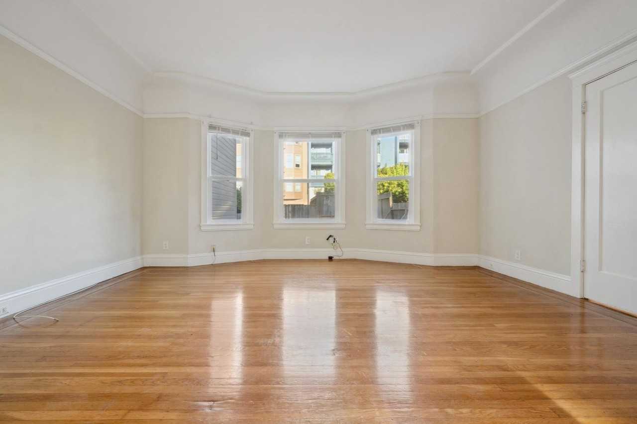 1342 8th Ave - Photo 3 of 23