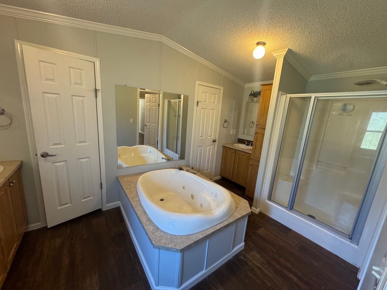 498 Burford Rd - Photo 7 of 13