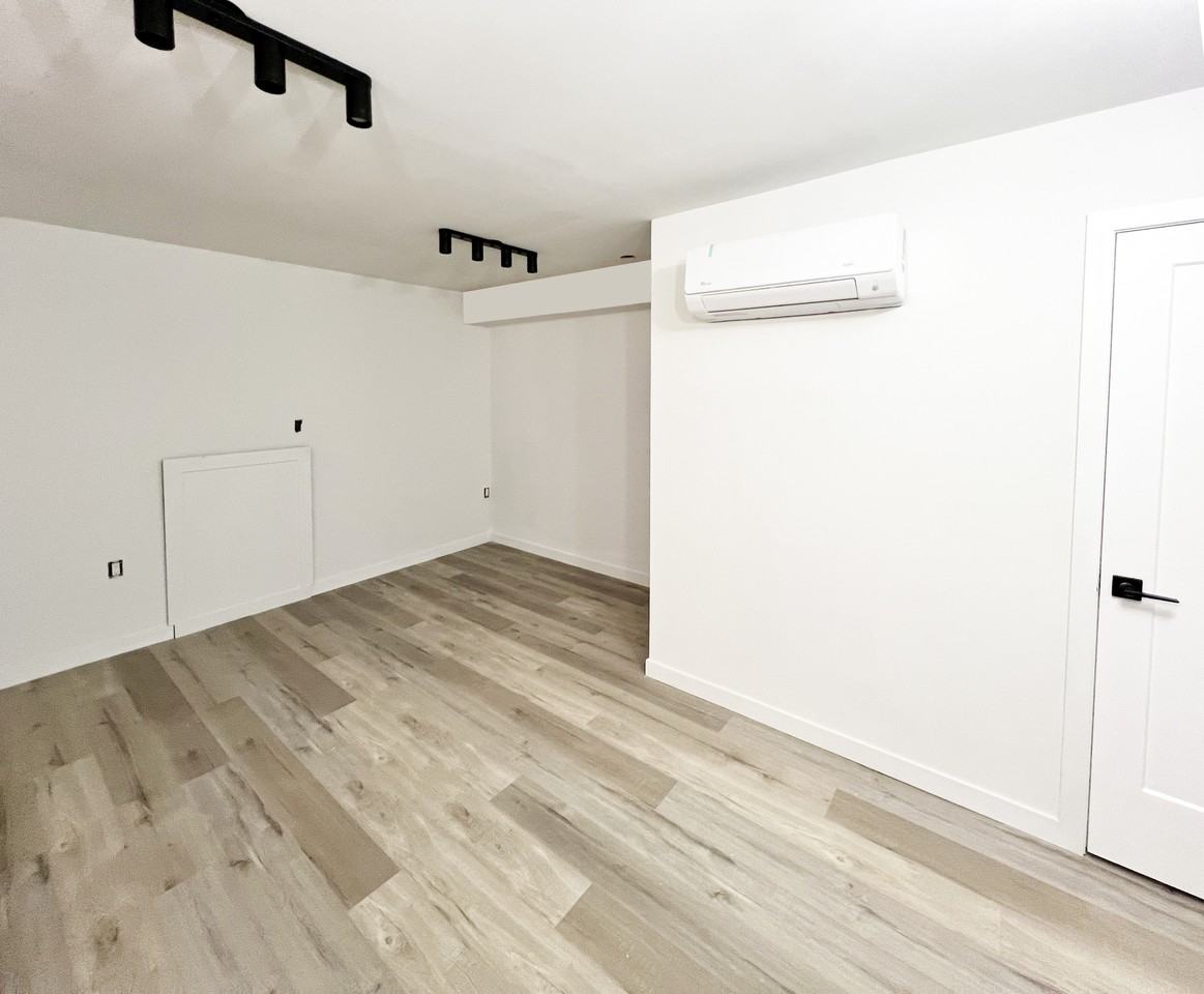 771 Annette Street #App3 - Photo 4 of 9