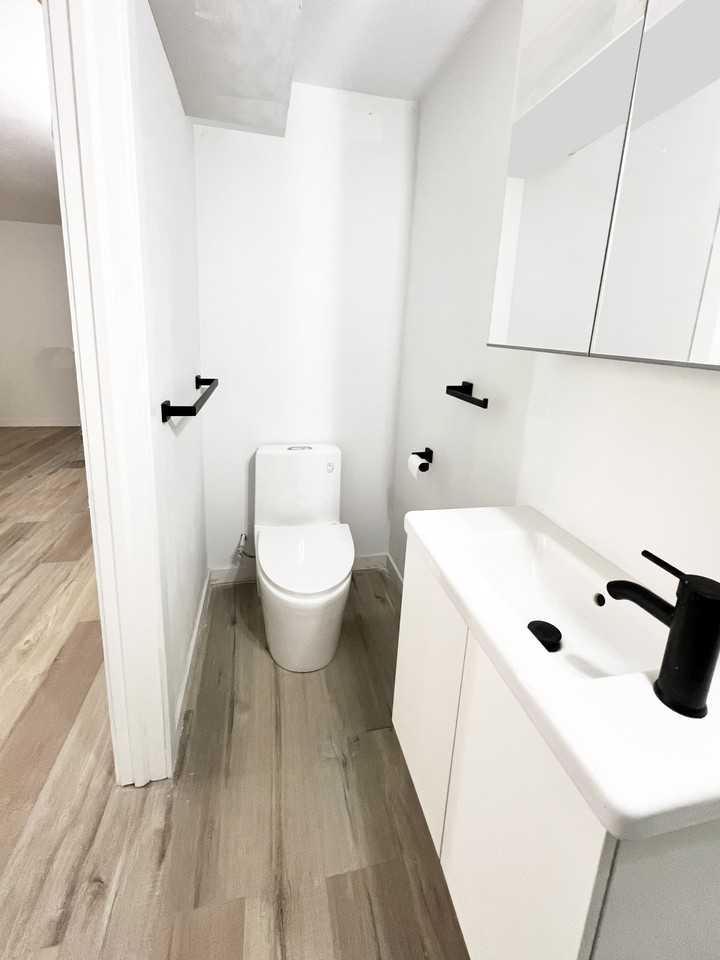 771 Annette Street #App3 - Photo 5 of 9