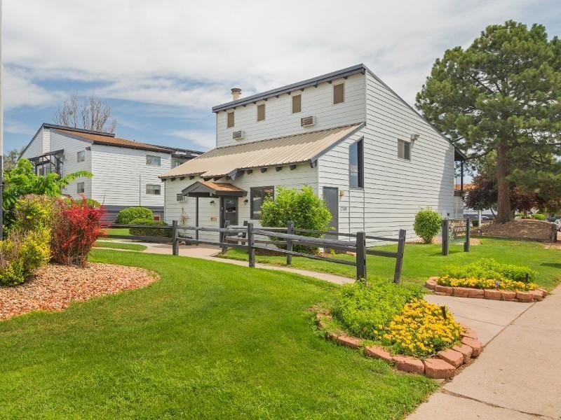 3101 17th Ave - Photo 3 of 16