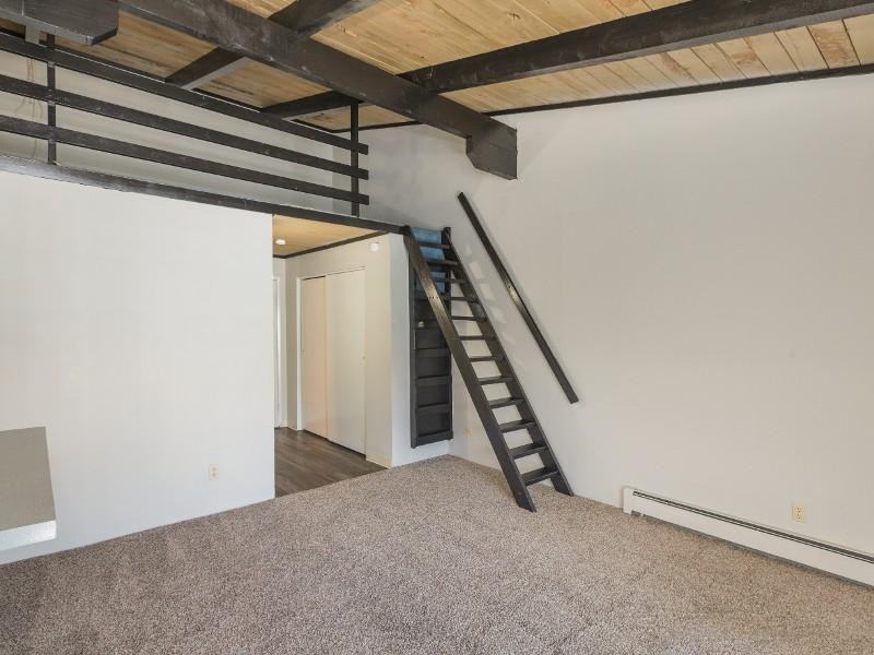 1709 31st Street Rd - Photo 3 of 16