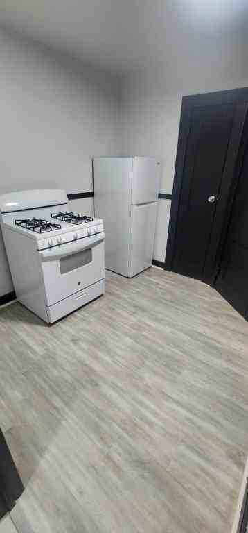 947 Maple Ave - Photo 5 of 5