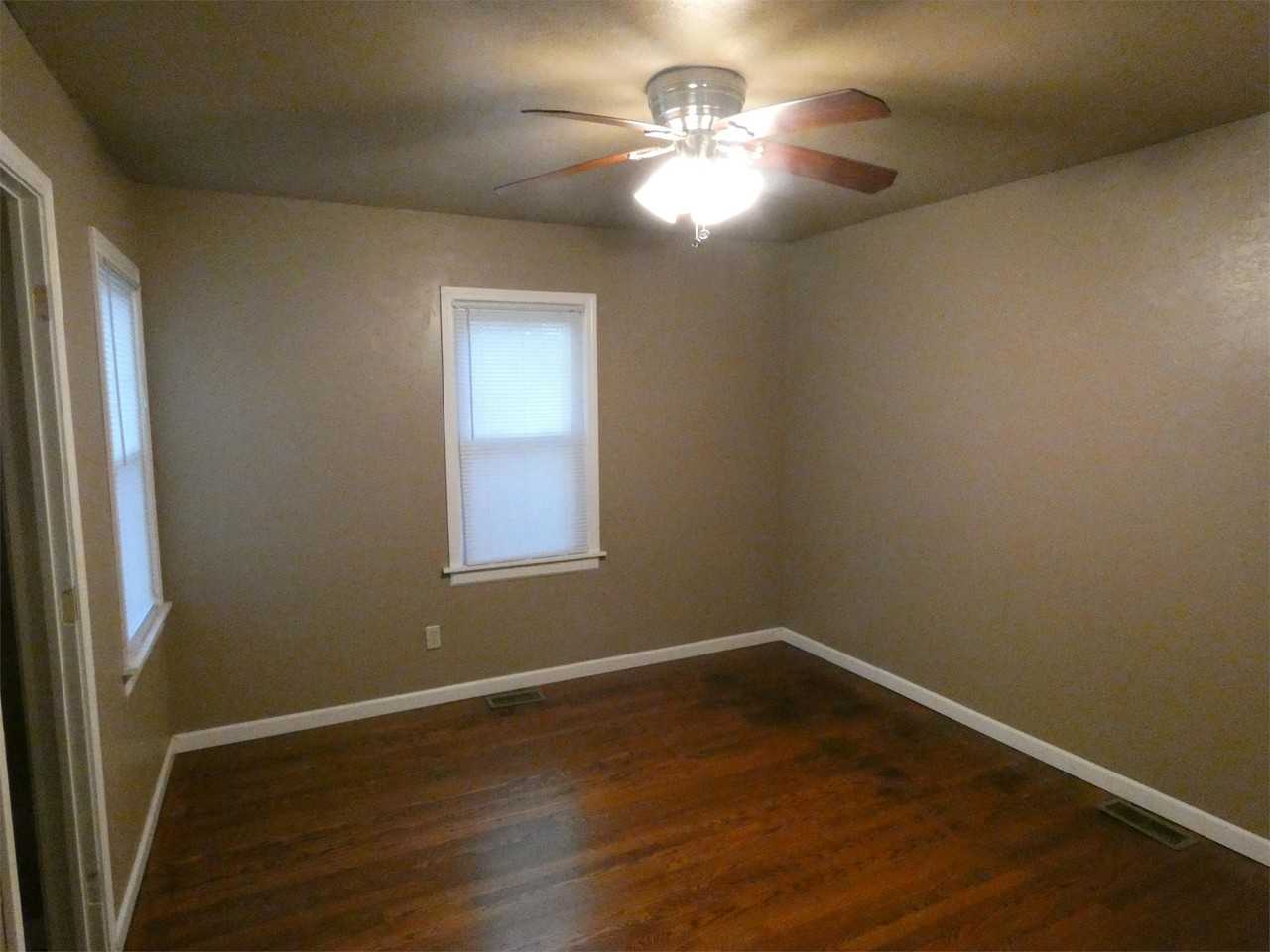 412 Nw 51st St - Photo 2 of 12