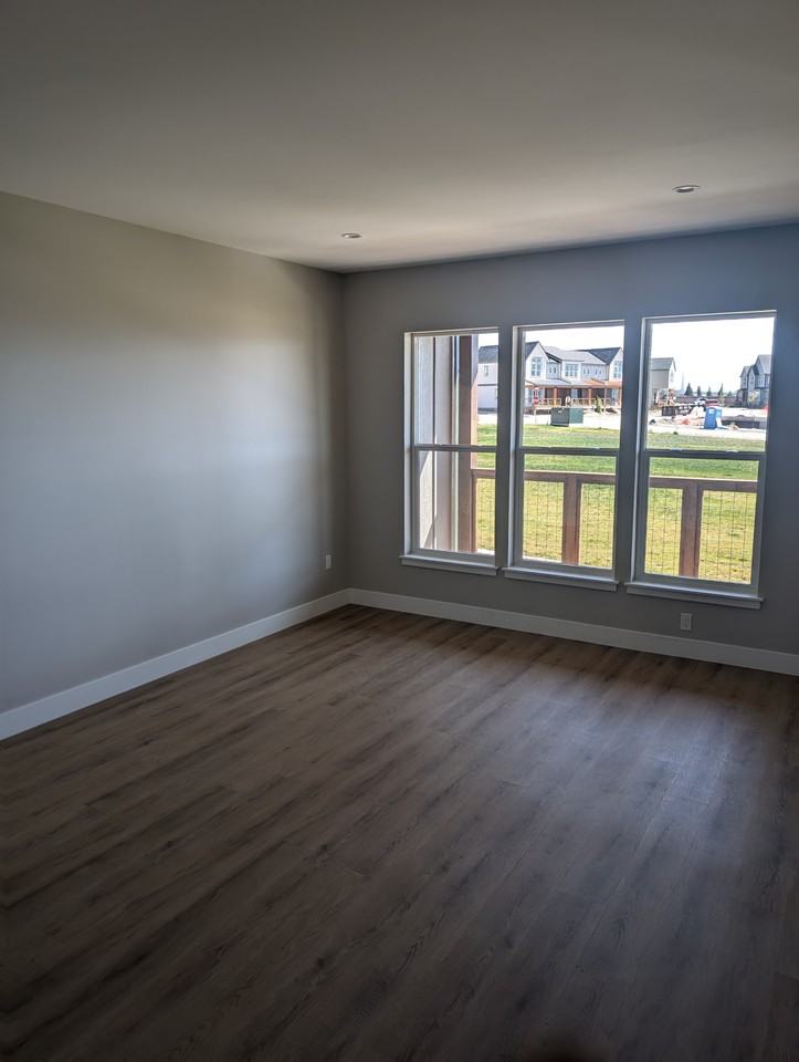 304 Mcclary Park #1 - Photo 2 of 10