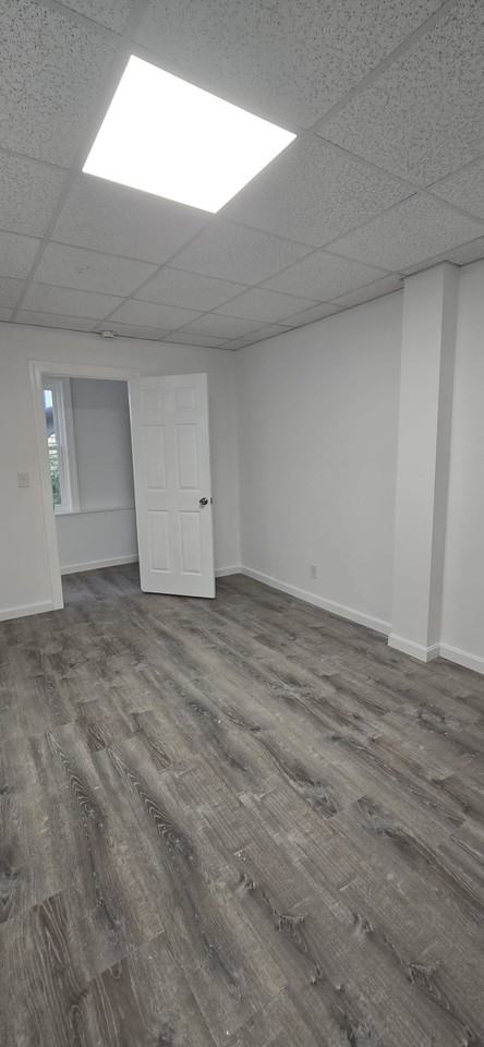 52 Spring St #3 - Photo 5 of 10