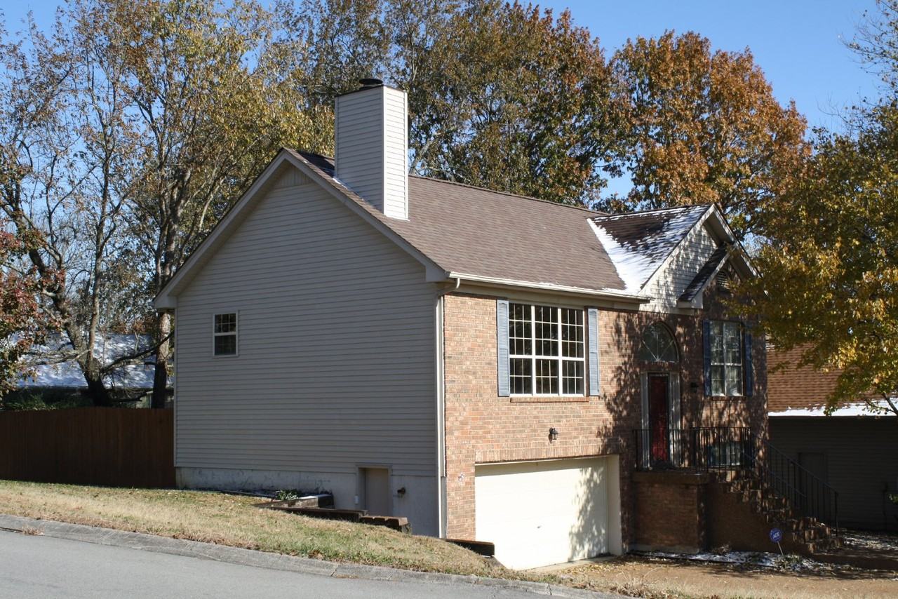 102 Sheffield Ct - Photo 2 of 27