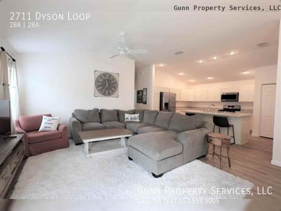 2711 Dyson Loop - Photo 3 of 17