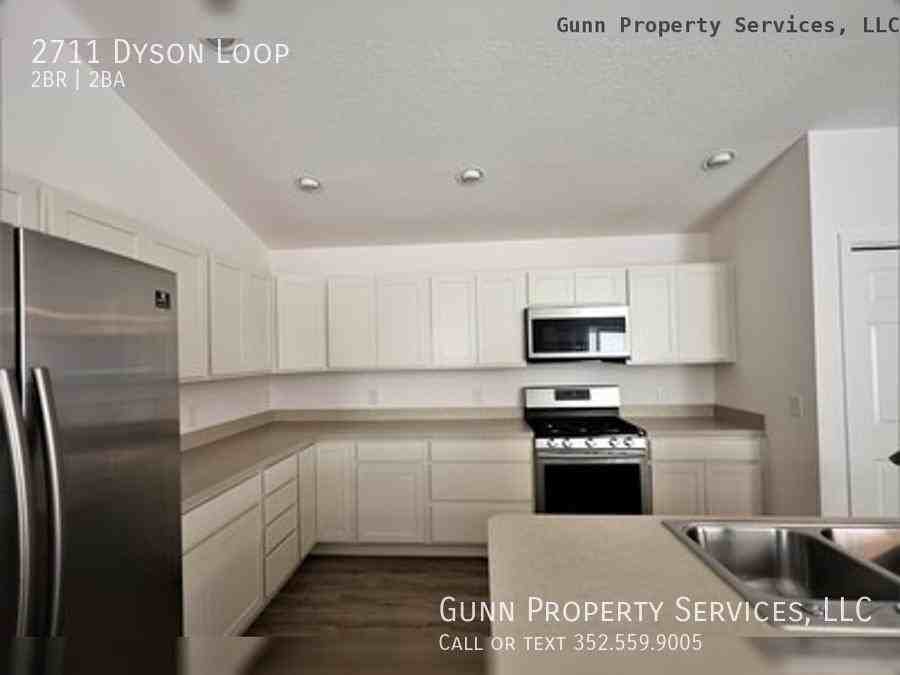 2711 Dyson Loop - Photo 6 of 17