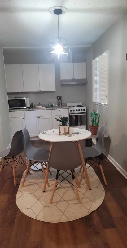 55 Brookview Dr - Photo 2 of 10