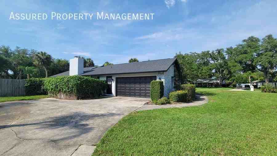 1102 Pheasant Cir - Photo 2 of 43