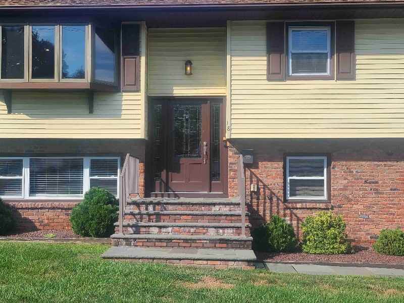 18 Centennial Dr - Photo 2 of 42