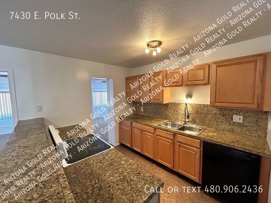 7430 East Polk Street - Photo 6 of 21