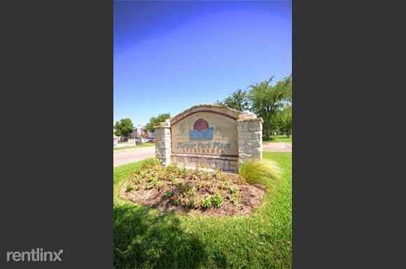 3601 Pioneer Rd #4211