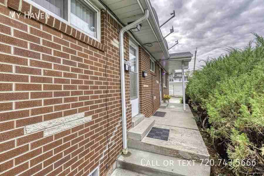 2846 1/2 Xavier St - Photo 2 of 8