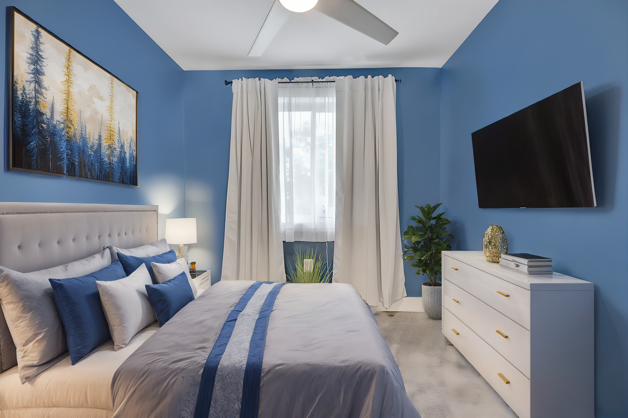 728 Neptune Ave - Photo 2 of 13