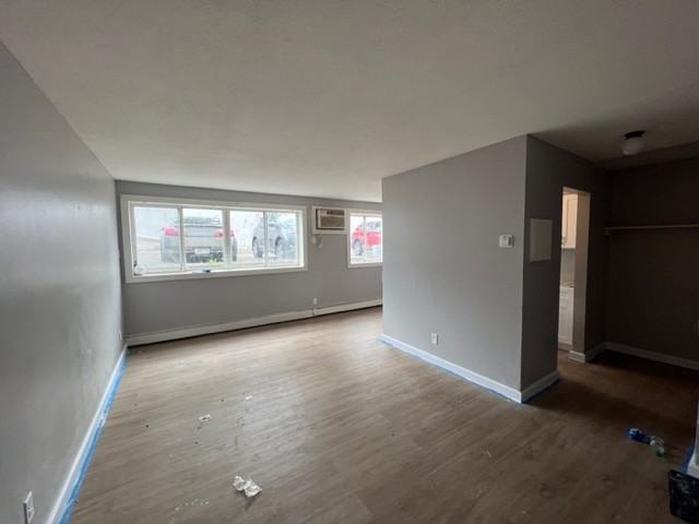121 West Hoyt Avenue - Photo 2 of 12