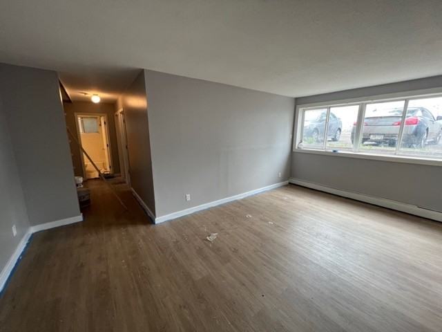 121 West Hoyt Avenue - Photo 3 of 12
