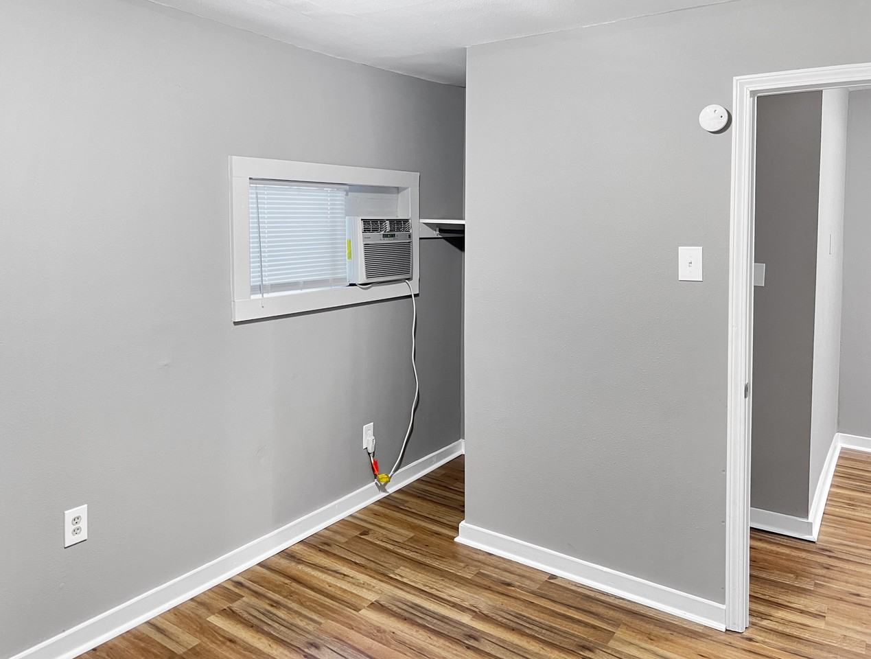 1565 Murl Street - Photo 4 of 17