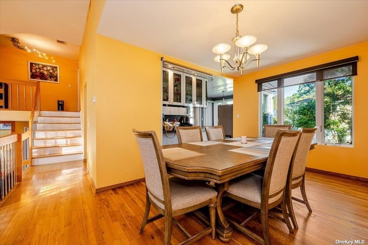 19 Geoffrey Ln - Photo 2 of 12