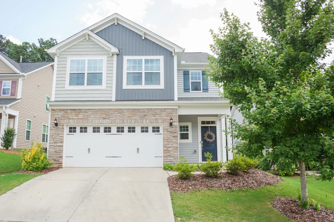 202 Maple Walk St - Photo 2 of 25