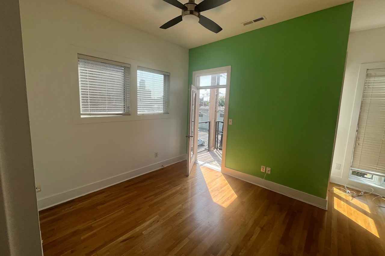 233 E Saint Joseph St - Photo 2 of 9