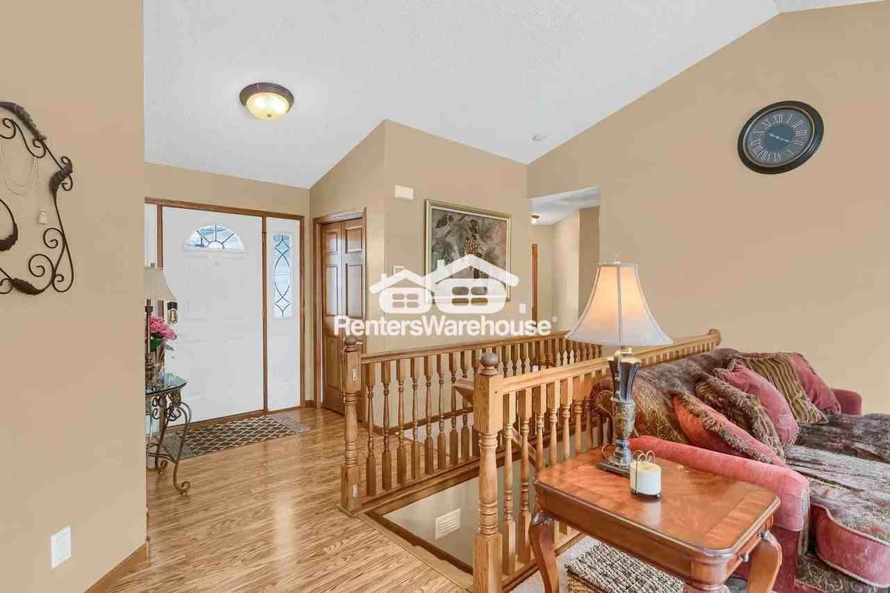 13589 Joseph Ave - Photo 3 of 20