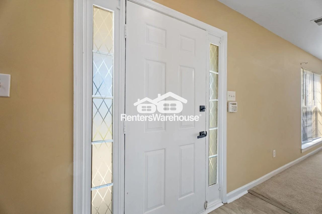 1524 Farley Ter - Photo 3 of 29