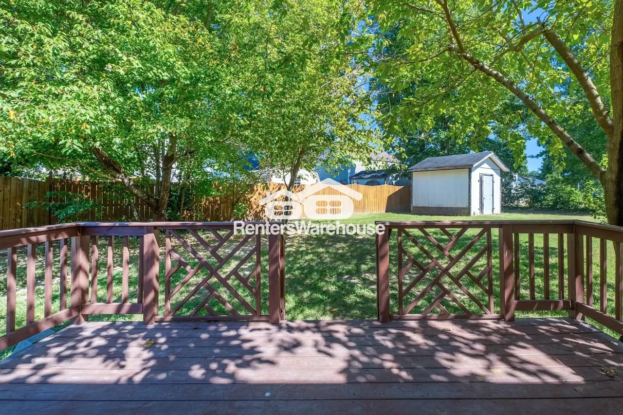 1524 Farley Ter - Photo 2 of 29