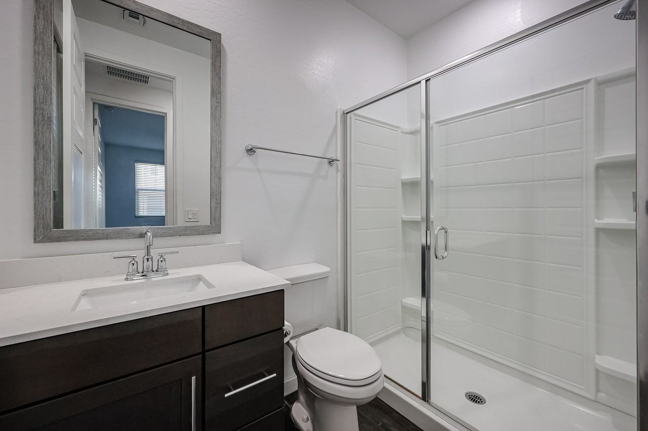 1051 E Armstrong Way - Photo 7 of 48