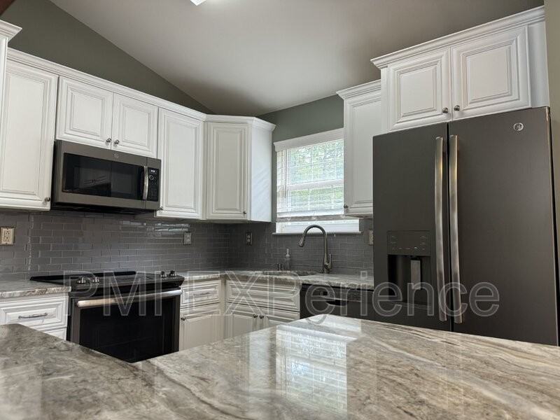 9101 Mcpherson Street - Photo 5 of 37