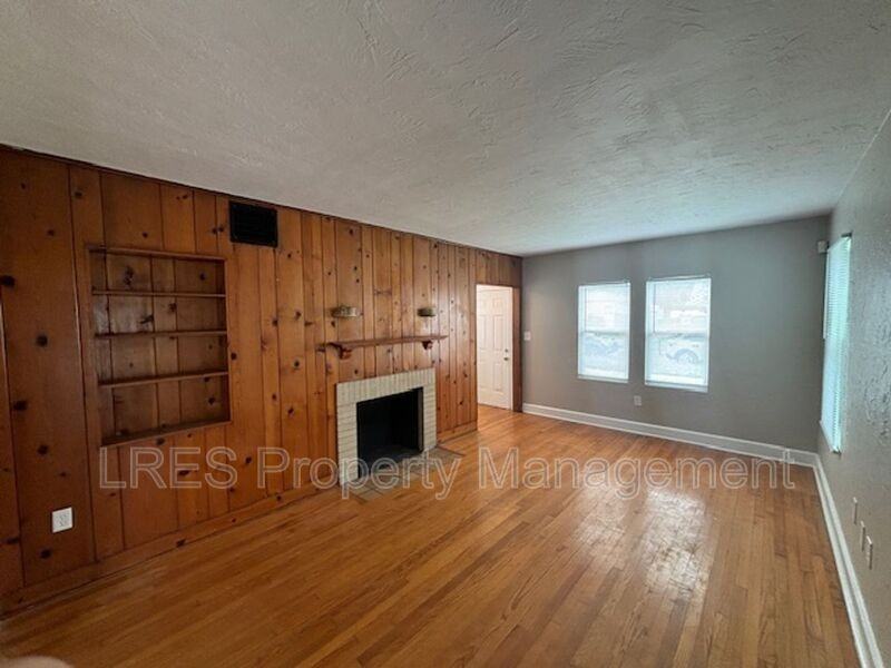 1523 E Concord St - Photo 6 of 31