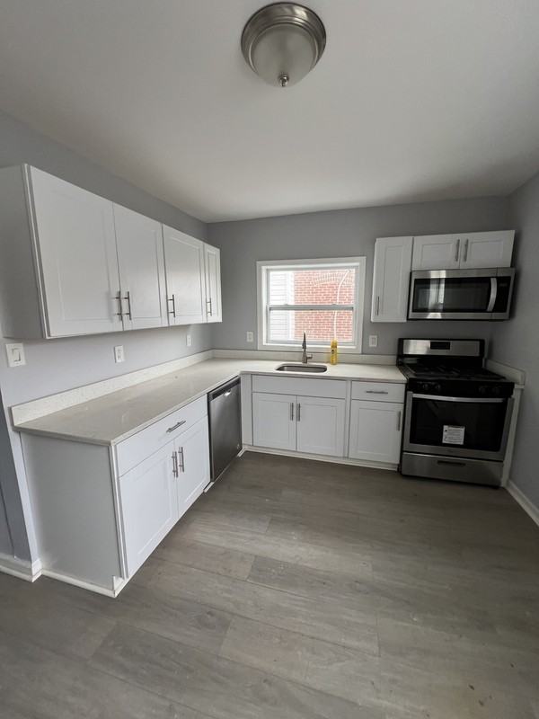 724 Pusey Ave - Photo 3 of 7