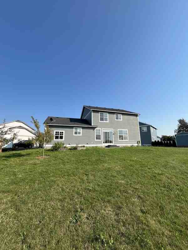 1341 Colony Ct - Photo 5 of 37