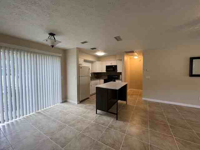 2018 E Rampart St - Photo 6 of 18