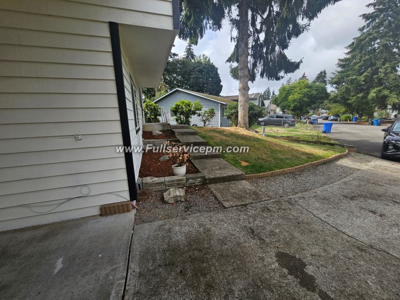 4341 S 299th St - Photo 2 of 33